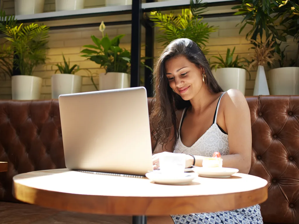 6 Ways To Make Easy Money Online